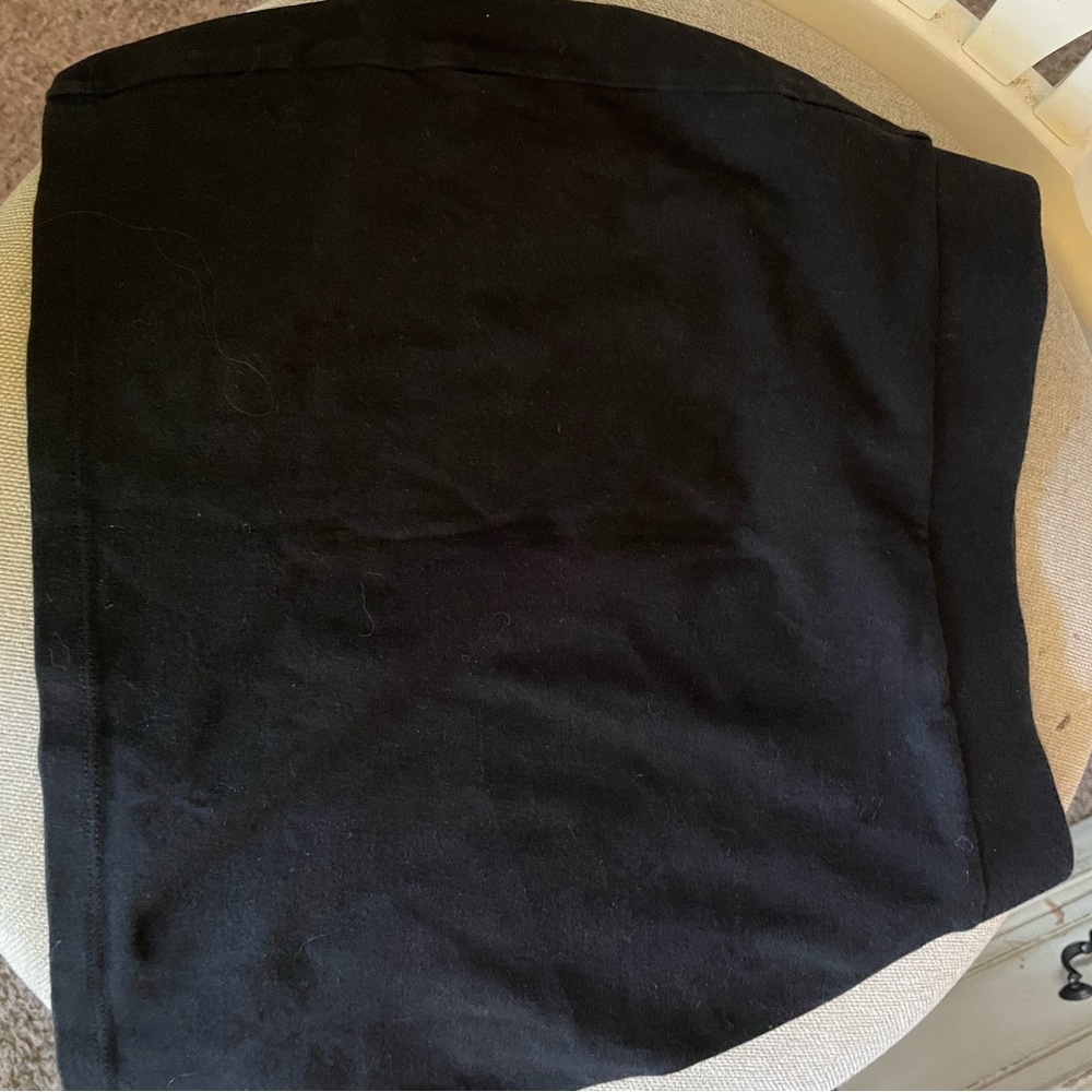 size M forever 21 right black skirt
